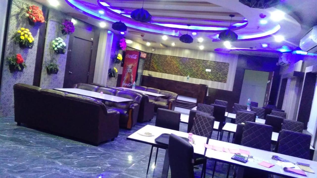 Hotel Rajmahal Tarapith Kültér fotó
